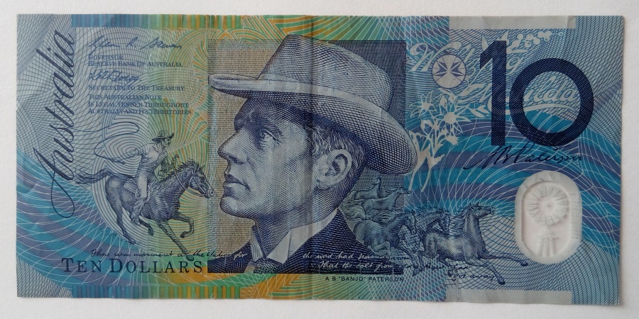 10 Dollars